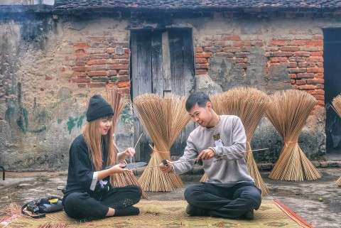 doc dao nghe lam huong tram den lang choa