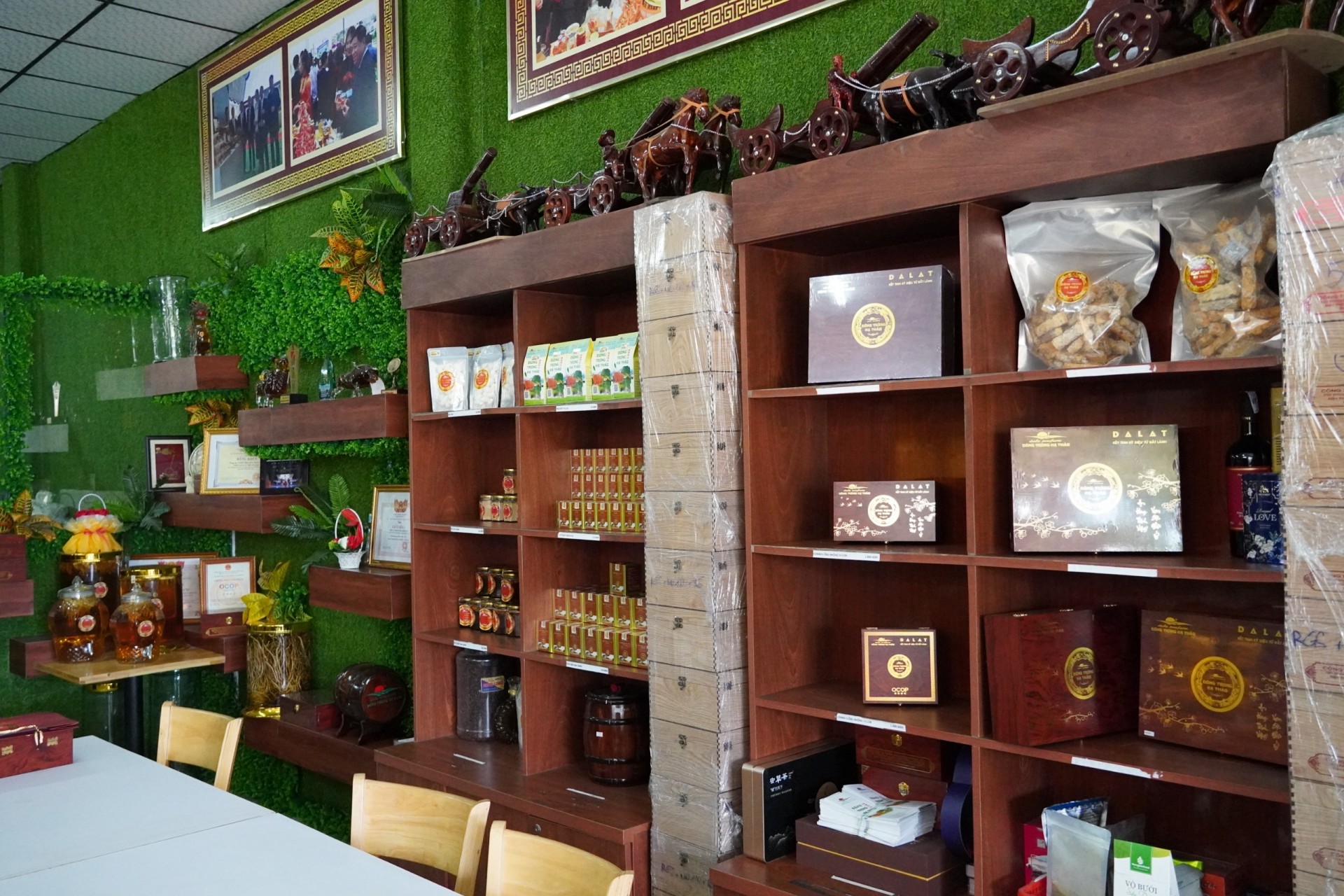 Lâm Đồng: Nỗ lực đưa sản phẩm dược liệu đến gần hơn với người tiêu dùng 1 DALATNEWFARM Lâm Đồng: Nỗ lực đưa sản phẩm dược liệu đến gần hơn với người tiêu dùng