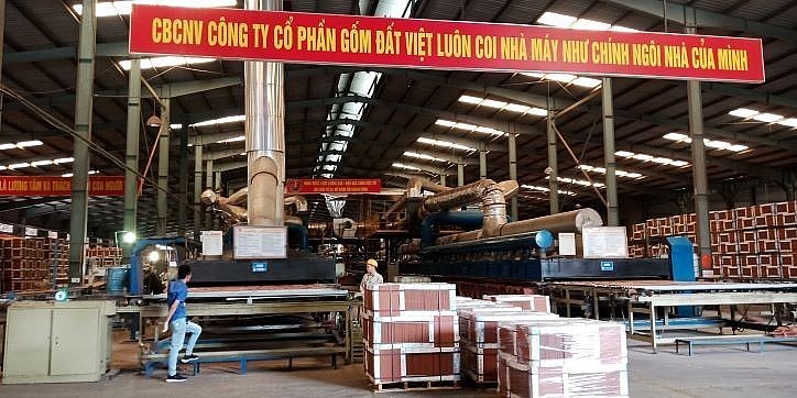 Dây chuyền sản xuất của Công ty CP Gốm Đất Việt. Dây chuyền sản xuất của Công ty CP Gốm Đất Việt.