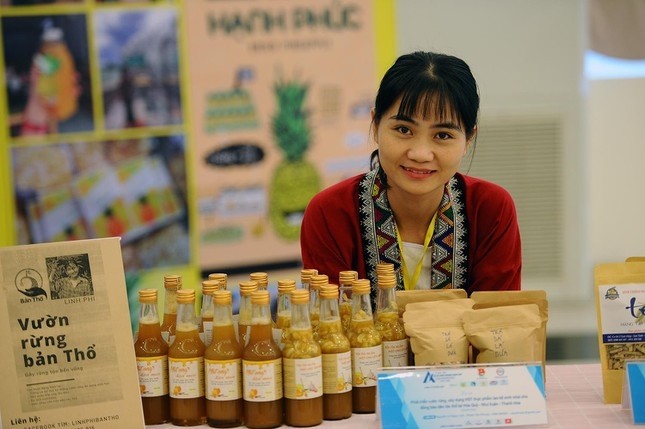 Những sản phẩm OCOP truyền đi thông điệp về văn hóa người Việt Những sản phẩm OCOP truyền đi thông điệp về văn hóa người Việt