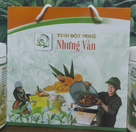 hoa binh xuat khau 2 san pham ocop ra thi truong anh