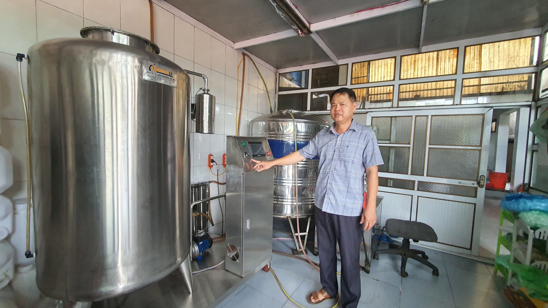 Rượu mơ Yên Tử - sản phẩm OCOP 4 sao có truyền thống hơn 40 năm Rượu mơ Yên Tử - sản phẩm OCOP 4 sao có truyền thống hơn 40 năm