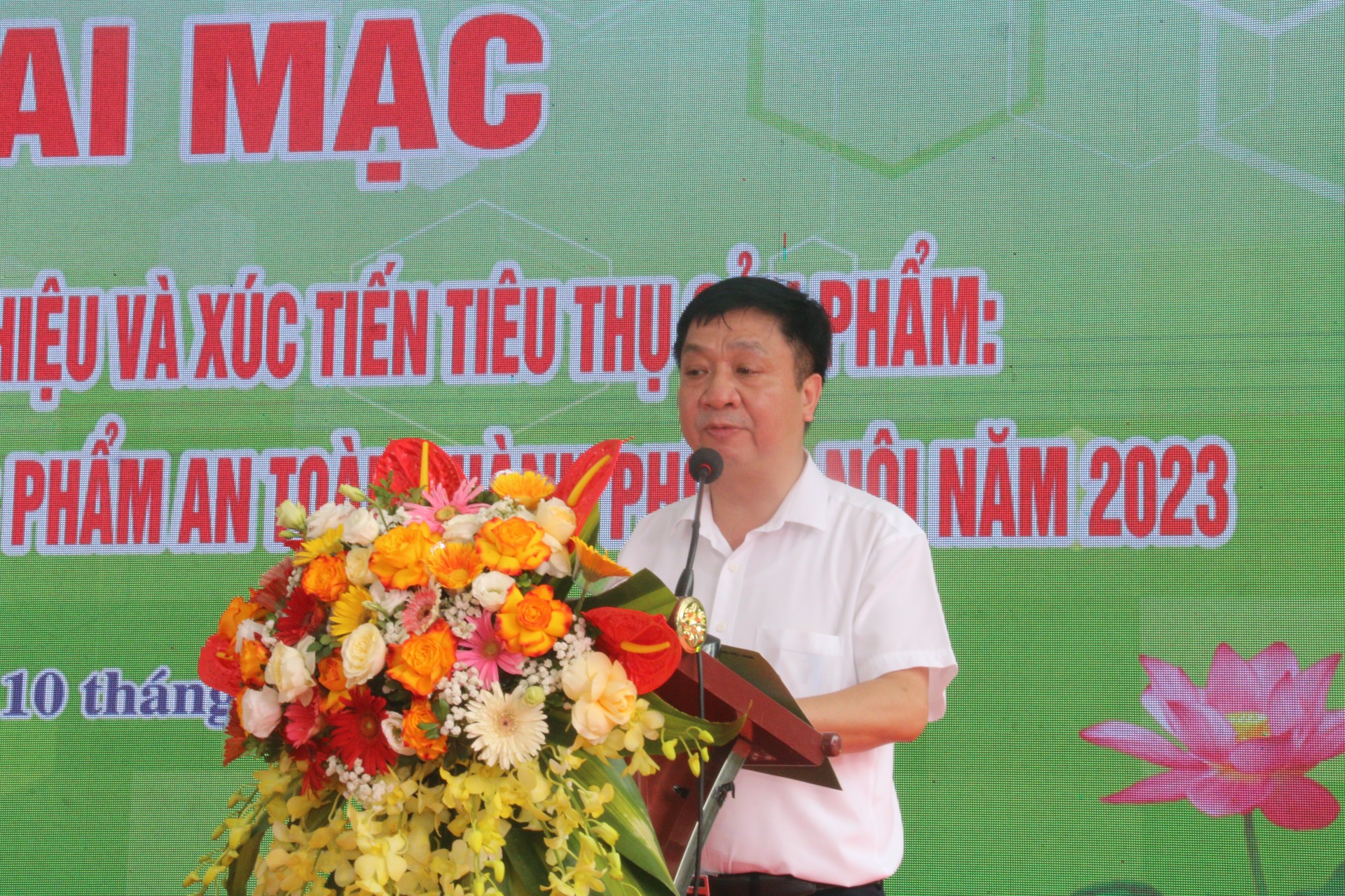 Khai mạc Tuần hàng tư vấn, giới thiệu xúc tiến sản phẩm OCOP, làng nghề tại quận Long Biên