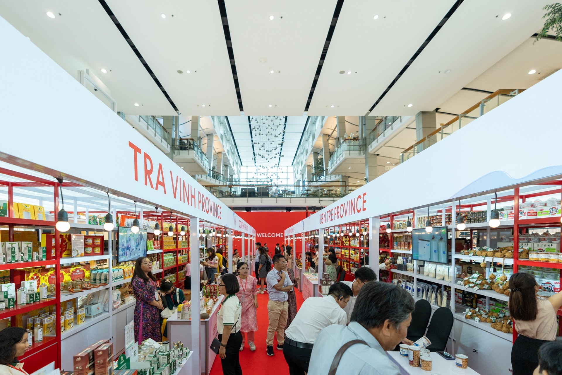 “Tuần hàng Việt Nam tại Thái Lan năm 2023” thu hút gần 100 chủ thể OCOP trong nước tham dự “Tuần hàng Việt Nam tại Thái Lan năm 2023” thu hút gần 100 chủ thể OCOP trong nước tham dự