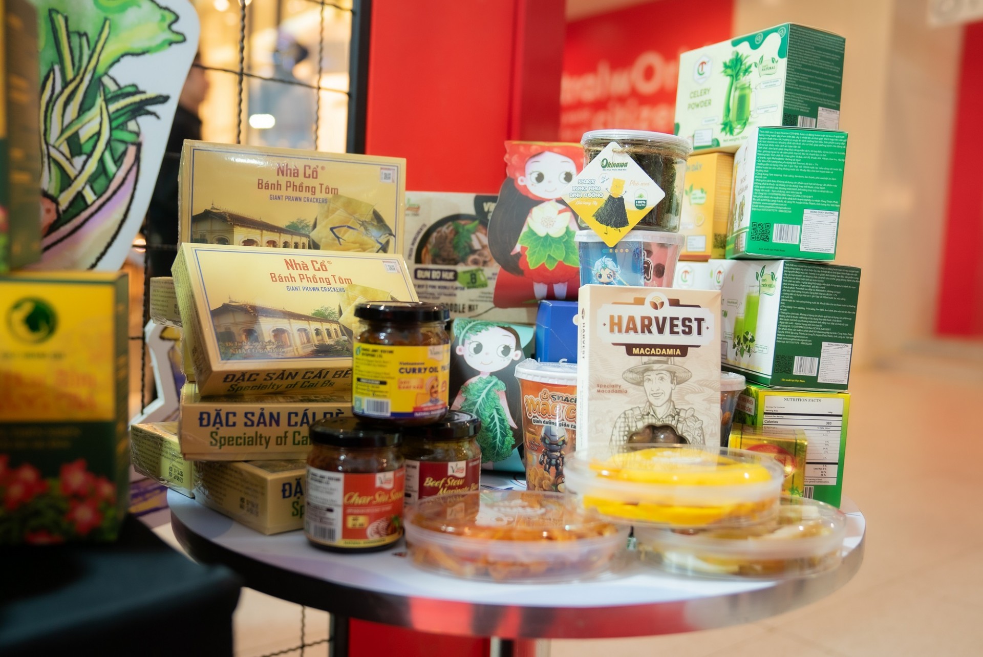 Phía đối tác Thái Lan đánh giá mẫu mã, bao bì của các sản phẩm năm nay đã có sự cải tiến, bắt mắt hơn so với những năm trước Phía đối tác Thái Lan đánh giá mẫu mã, bao bì của các sản phẩm năm nay đã có sự cải tiến, bắt mắt hơn so với những năm trước