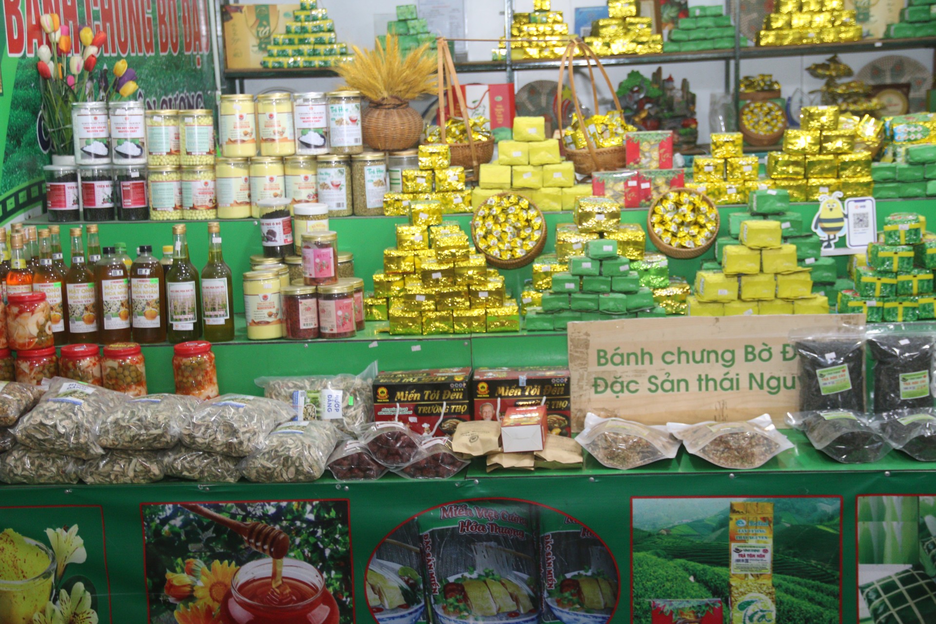 Hội chợ Triển lãm Nông nghiệp Quốc tế – AgroViet là hoạt động xúc tiến thương mại được tổ chức thường niên với quy mô toàn quốc Hội chợ Triển lãm Nông nghiệp Quốc tế – AgroViet là hoạt động xúc tiến thương mại được tổ chức thường niên với quy mô toàn quốc