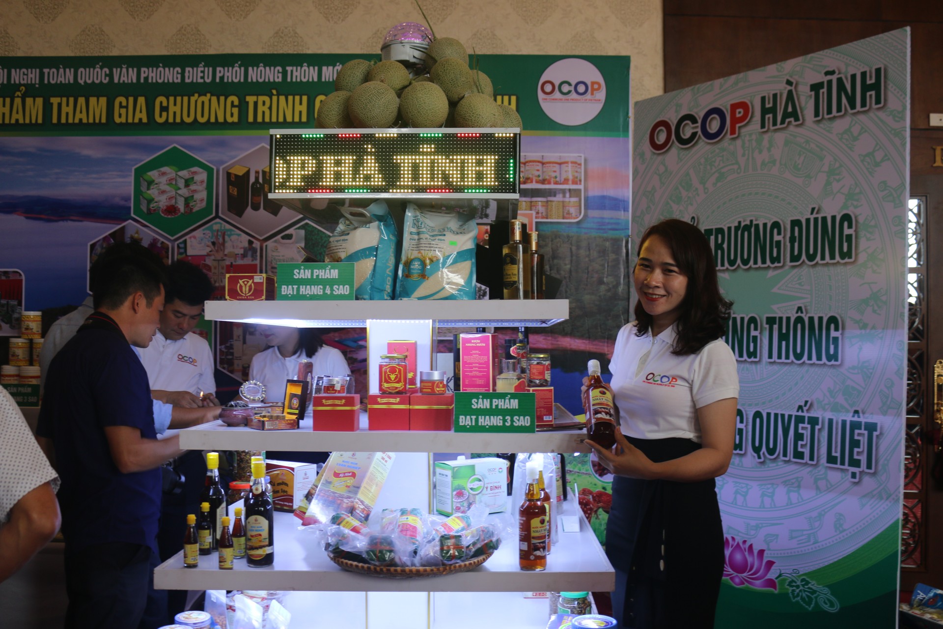 Hà Tĩnh có 239 sản phẩm đạt chất lượng OCOP từ 3 sao Hà Tĩnh có 239 sản phẩm đạt chất lượng OCOP từ 3 sao