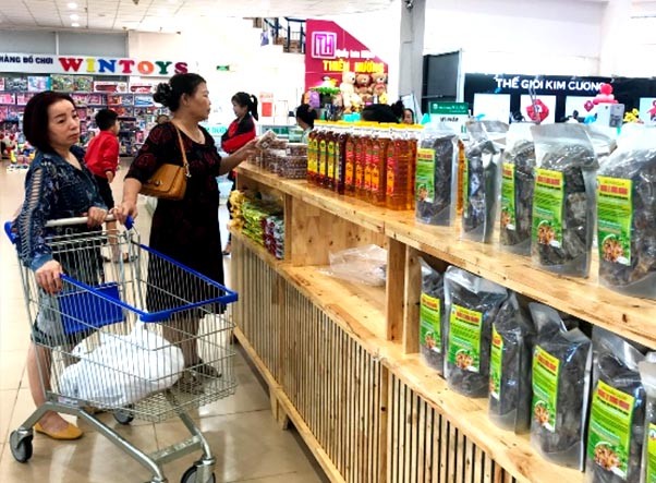 Gian hàng bán sản phẩm OCOP  tại Pleiku