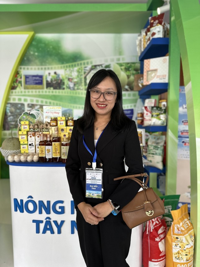 Chị Hồ Thị Thúy Ngân – Giám đốc phòng Marketing công ty Bảo An Chị Hồ Thị Thúy Ngân – Giám đốc phòng Marketing công ty Bảo An