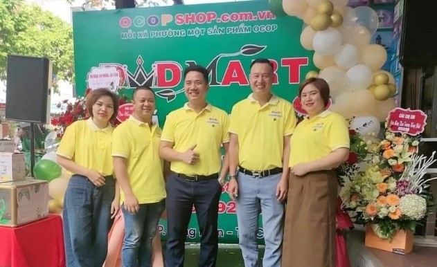 Hình ảnh hoạt động khai trương đại lý OCOPShop - DMDMart tại Cao Bằng
