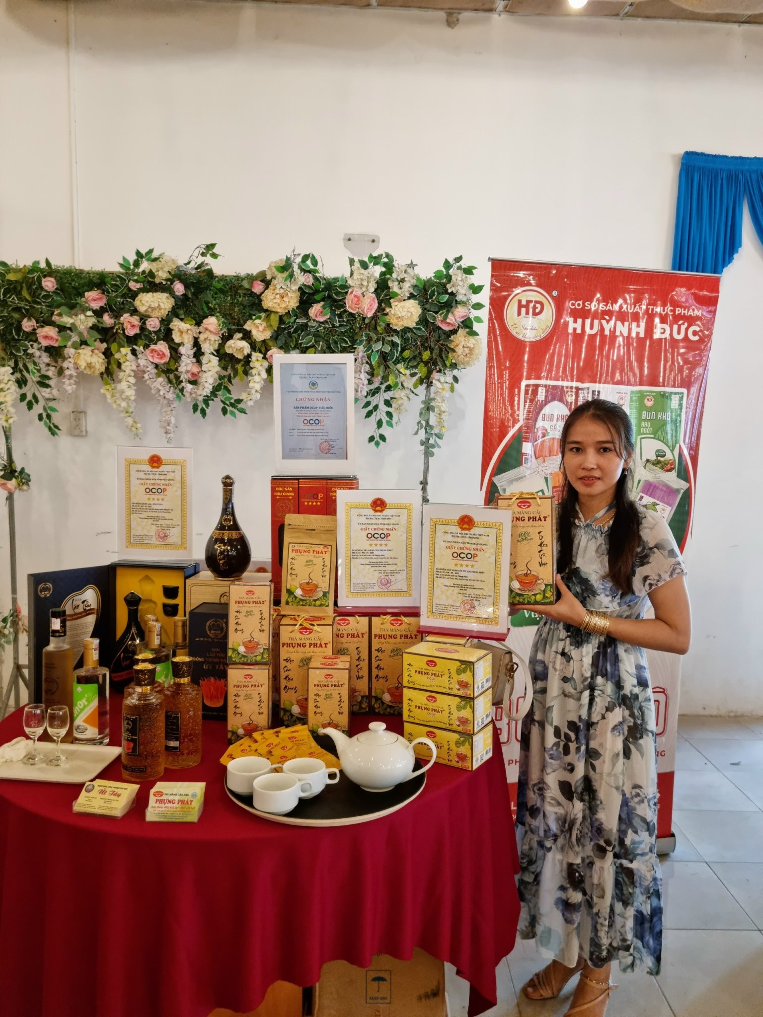 Hậu Giang: Đậm đà hương vị trà mãng cầu Phụng Phát Hậu Giang: Đậm đà hương vị trà mãng cầu Phụng Phát