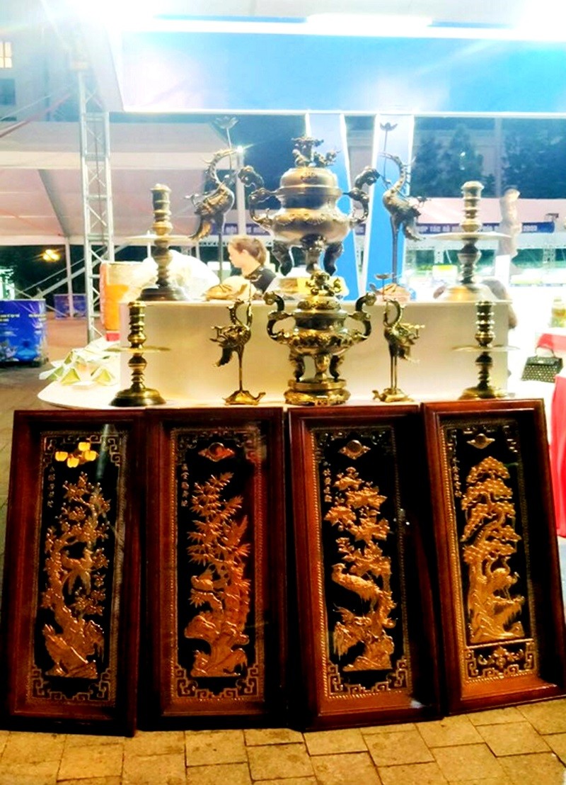 Tác phẩm tranh tứ quý của hộ kinh doanh Nguyễn Thị Thanh Tâm , thôn Vĩnh Trung, xã Đại Áng, huyện Thanh Trì đạt OCOP 4 sao Tác phẩm tranh tứ quý của hộ kinh doanh Nguyễn Thị Thanh Tâm , thôn Vĩnh Trung, xã Đại Áng, huyện Thanh Trì đạt OCOP 4 sao