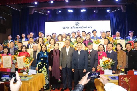 ha noi phong tang danh hieu nghe nhan nganh thu cong my nghe