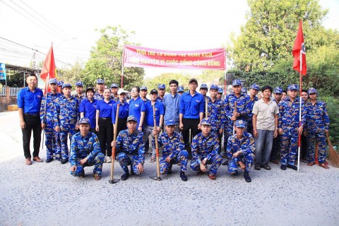 tuoi tre lu doan 162 chung suc xay dung nong thon moi