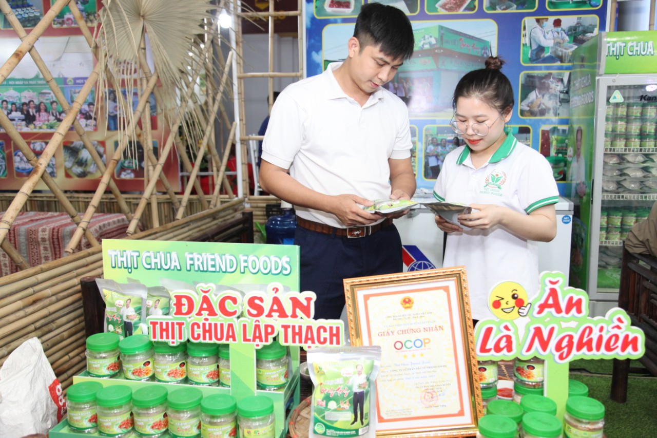 Vĩnh Phúc sẽ hỗ trợ chi phí nhãn hiệu cho sản phẩm OCOP Vĩnh Phúc sẽ hỗ trợ chi phí nhãn hiệu cho sản phẩm OCOP