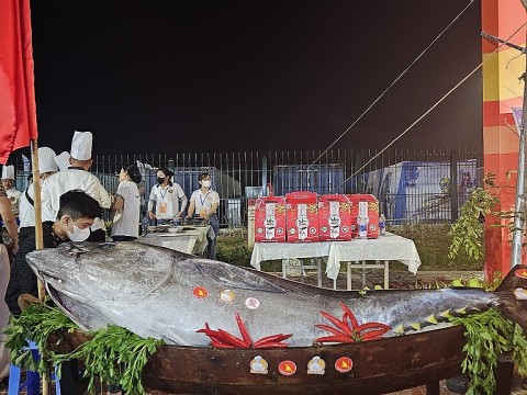 am thuc ca ngu dai duong va ocop lang nghe duoc ton vinh tai le hoi tinh hoa dat bien binh dinh nam 2024