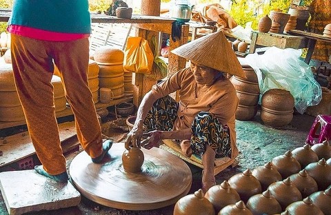 nghe gom thanh ha hoi sinh