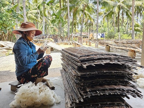 binh dinh xet tang danh hieu nghe nhan nhan dan nghe nhan uu tu lan thu tu