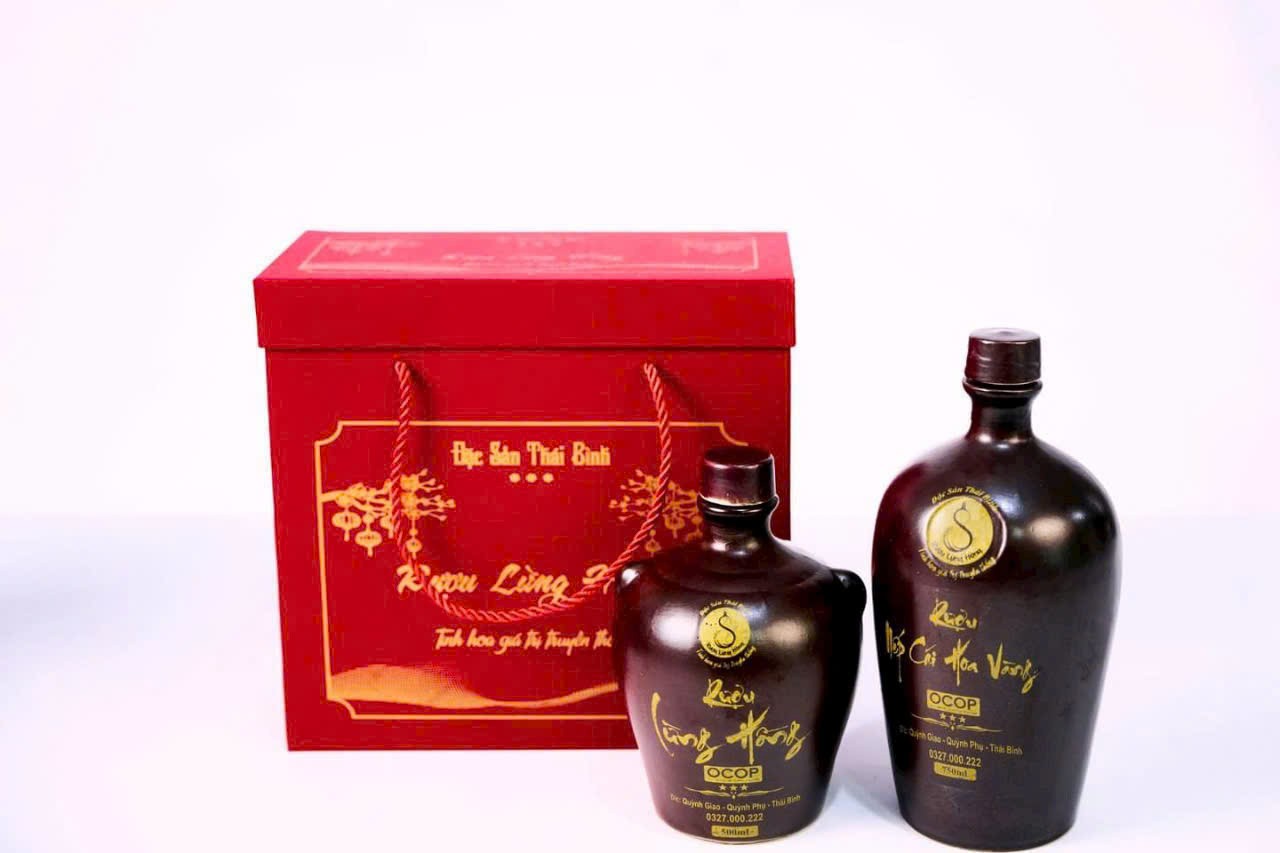 Rượu Lừng Hồng -  Tinh hoa giá trị truyền thống từ hạt lúa nếp thơm Thái Bình Rượu Lừng Hồng -  Tinh hoa giá trị truyền thống từ hạt lúa nếp thơm Thái Bình