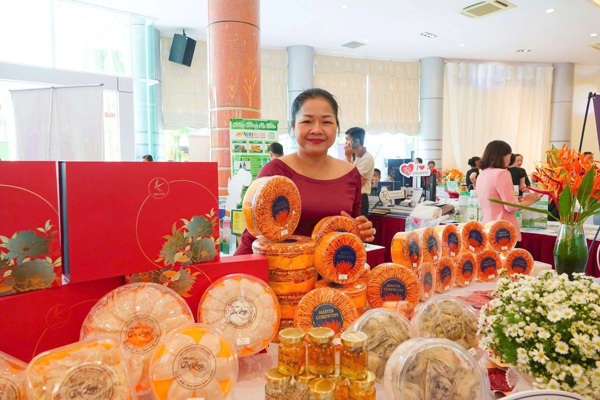 Sản phẩm Yến Sào ở Kiên Giang đã xuất ngoại sang Trung Quốc góp phần  nâng tầm giá trị sản phẩm OCOP địa phương Sản phẩm Yến Sào ở Kiên Giang đã xuất ngoại sang Trung Quốc góp phần  nâng tầm giá trị sản phẩm OCOP địa phương