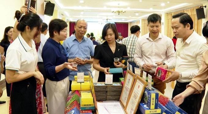 Currently, Ninh Binh has 314 organizations and individuals granted intellectual property rightsprotection certificates. Currently, Ninh Binh has 314 organizations and individuals granted intellectual property rightsprotection certificates.