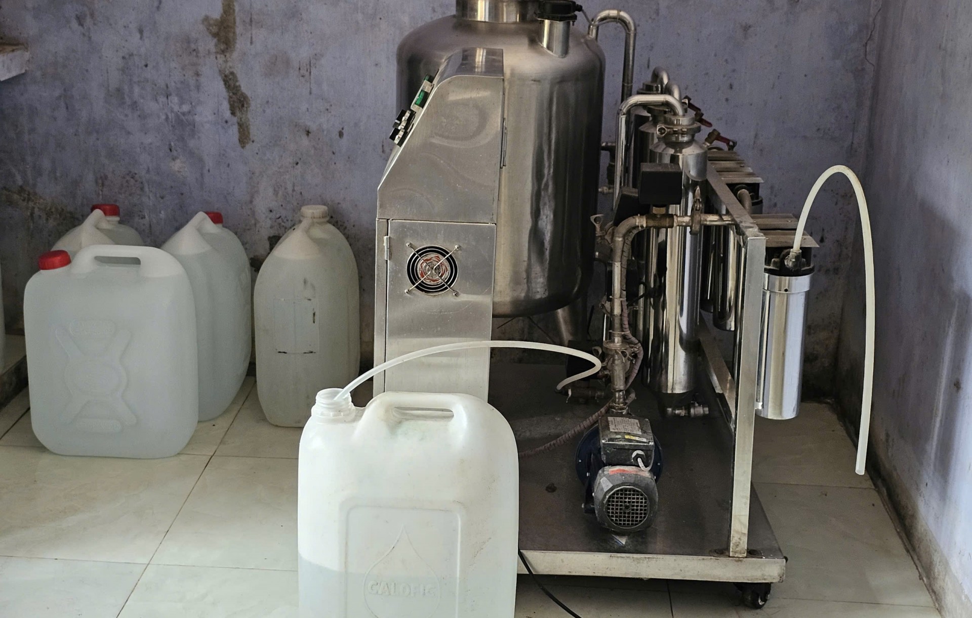 Nồng nàn hương vị rượu Quán Đế Phú Yên Nồng nàn hương vị rượu Quán Đế Phú Yên