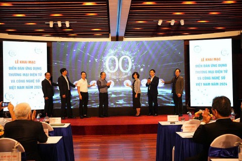 khai mac dien dan ung dung thuong mai dien tu va cong nghe so viet nam nam 2024