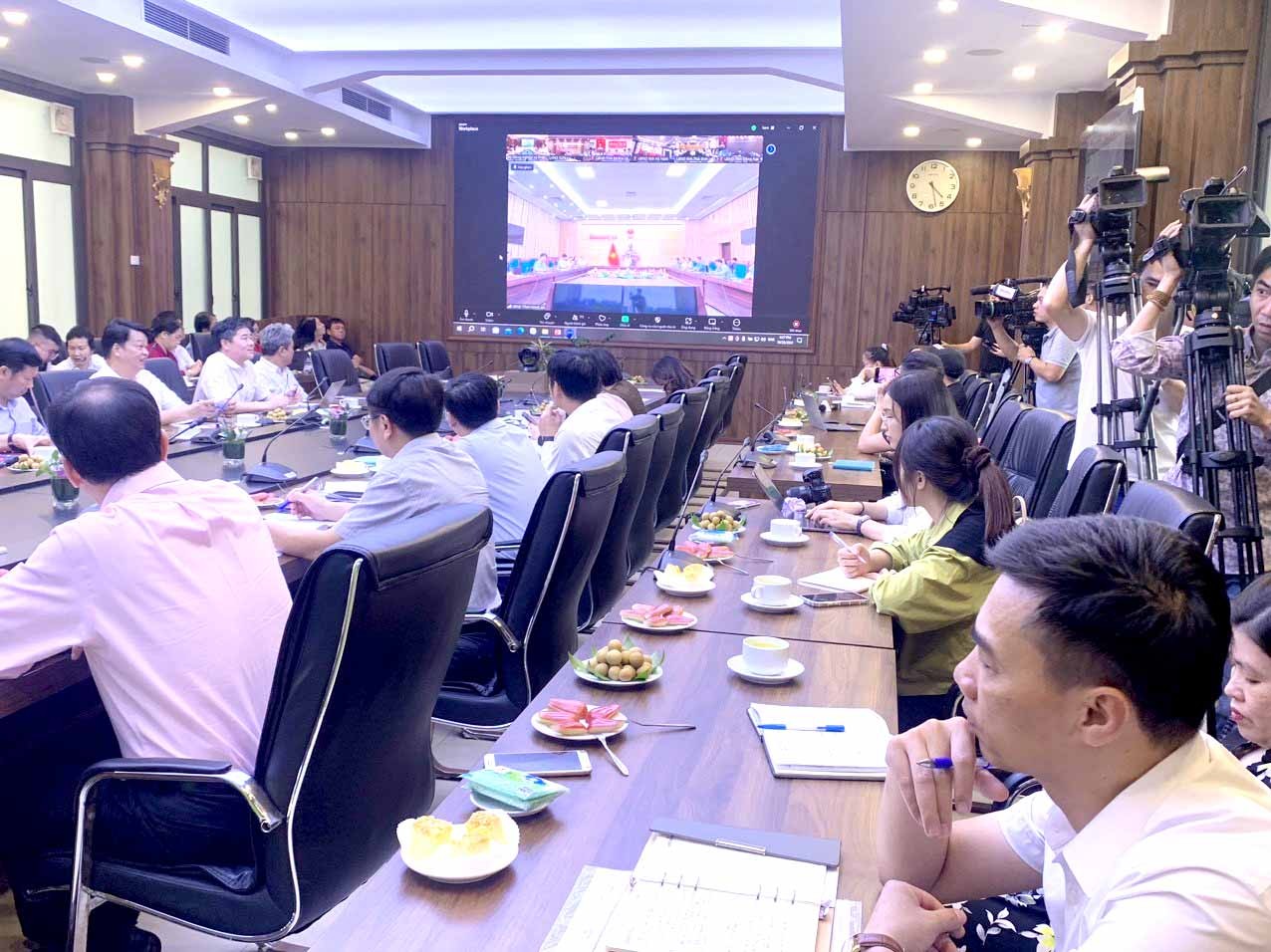 Bộ trưởng Bộ Nông nghiệp và Phát triển nông thôn: Sản phẩm OCOP còn thiếu phần  Bộ trưởng Bộ Nông nghiệp và Phát triển nông thôn: Sản phẩm OCOP còn thiếu phần