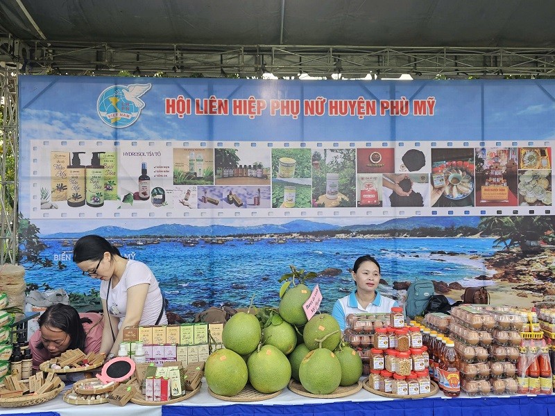 Phù Mỹ thực hiện hiệu quả Chương trình OCOP gắn với phát triển du lịch