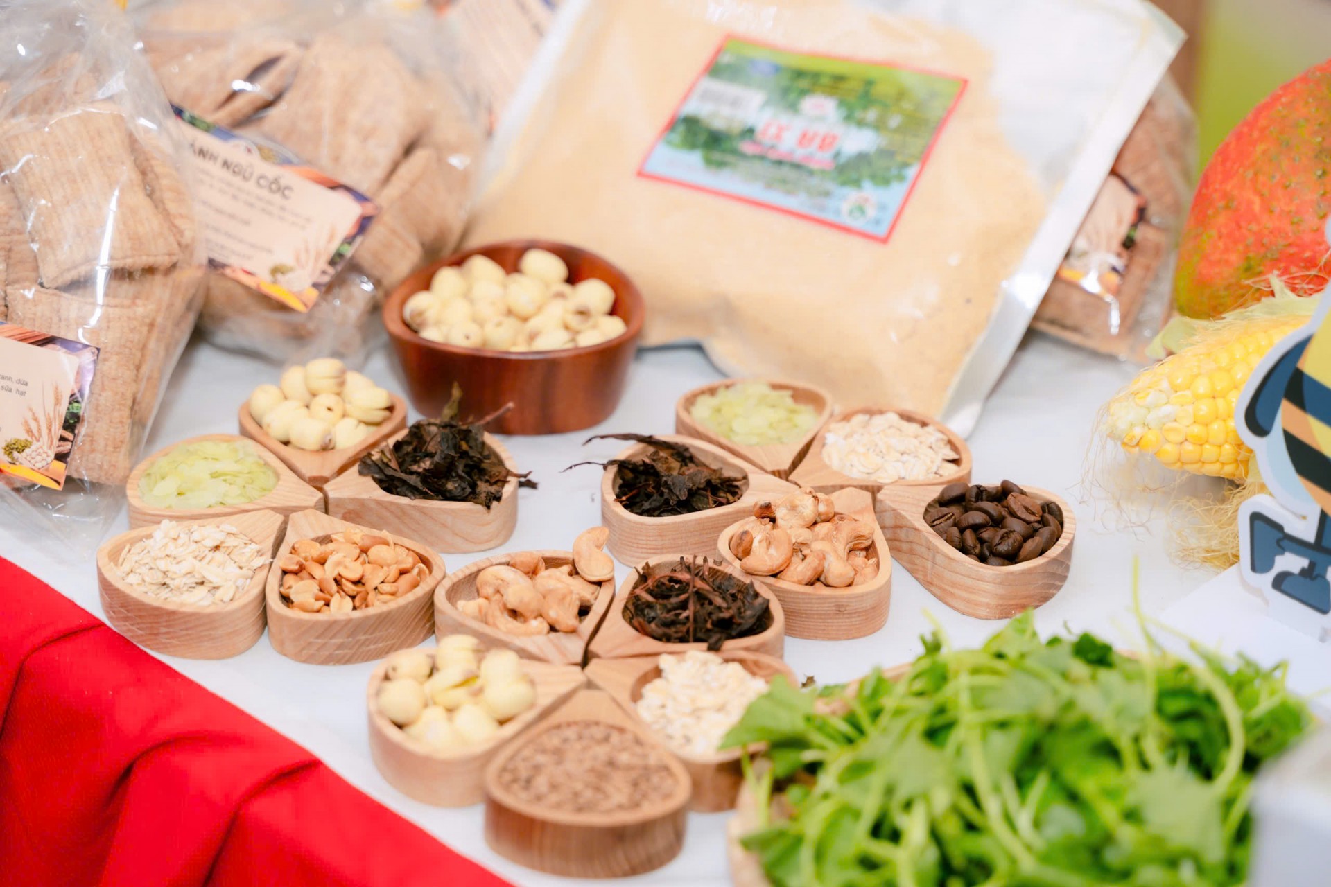 TP.HCM: Đông đảo người dân hưởng ứng lễ hội tôn vinh nông sản Việt