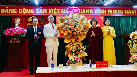 chi bo cong ty tnhh thuong mai viet tuan dong hanh cung doanh nghiep hoi nhap phat trien