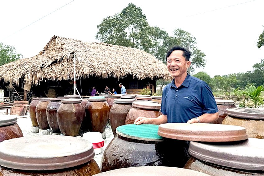 Ông giáo làng đưa nước mắm truyền thống thành sản phẩm OCOP