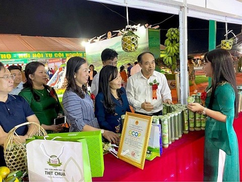 Phú Thọ: Cô gái Mường đưa sản phẩm OCOP vươn xa