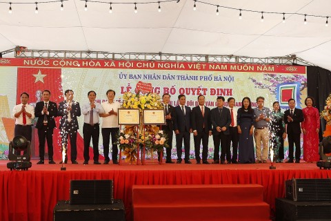 le cong bo quyet dinh ghi danh le hoi truyen thong hoi lang van giang nam duong vao danh muc di san van hoa phi vat the quoc gia