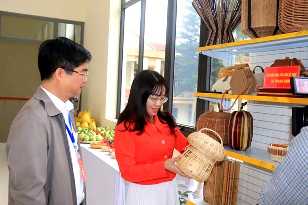 Hà Nội hiện có 3.317 sản phẩm được chứng nhận, chiếm 22,1%  sản phẩm OCOP cả nước. Ảnh: Minh Phú