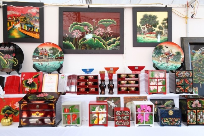 The mother-of-pearl lacquer boxes and horn-mounted lacquer boxes of An Huy Production and Trading Service Joint Stock Company are ranked 4-star OCOP. The mother-of-pearl lacquer boxes and horn-mounted lacquer boxes of An Huy Production and Trading Service Joint Stock Company are ranked 4-star OCOP.