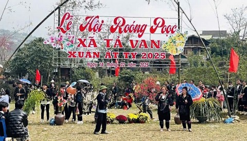 chuoi su kien hap dan tai le hoi mua he sa pa 2025