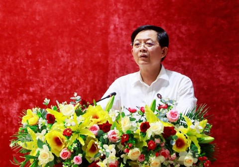 bi thu tinh uy binh dinh dia phuong quyet dia phuong lam dia phuong chiu trach nhiem