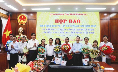 binh dinh van hanh chinh quyen dia phuong 2 cap buoc dem cho tinh gia lai moi hoat dong