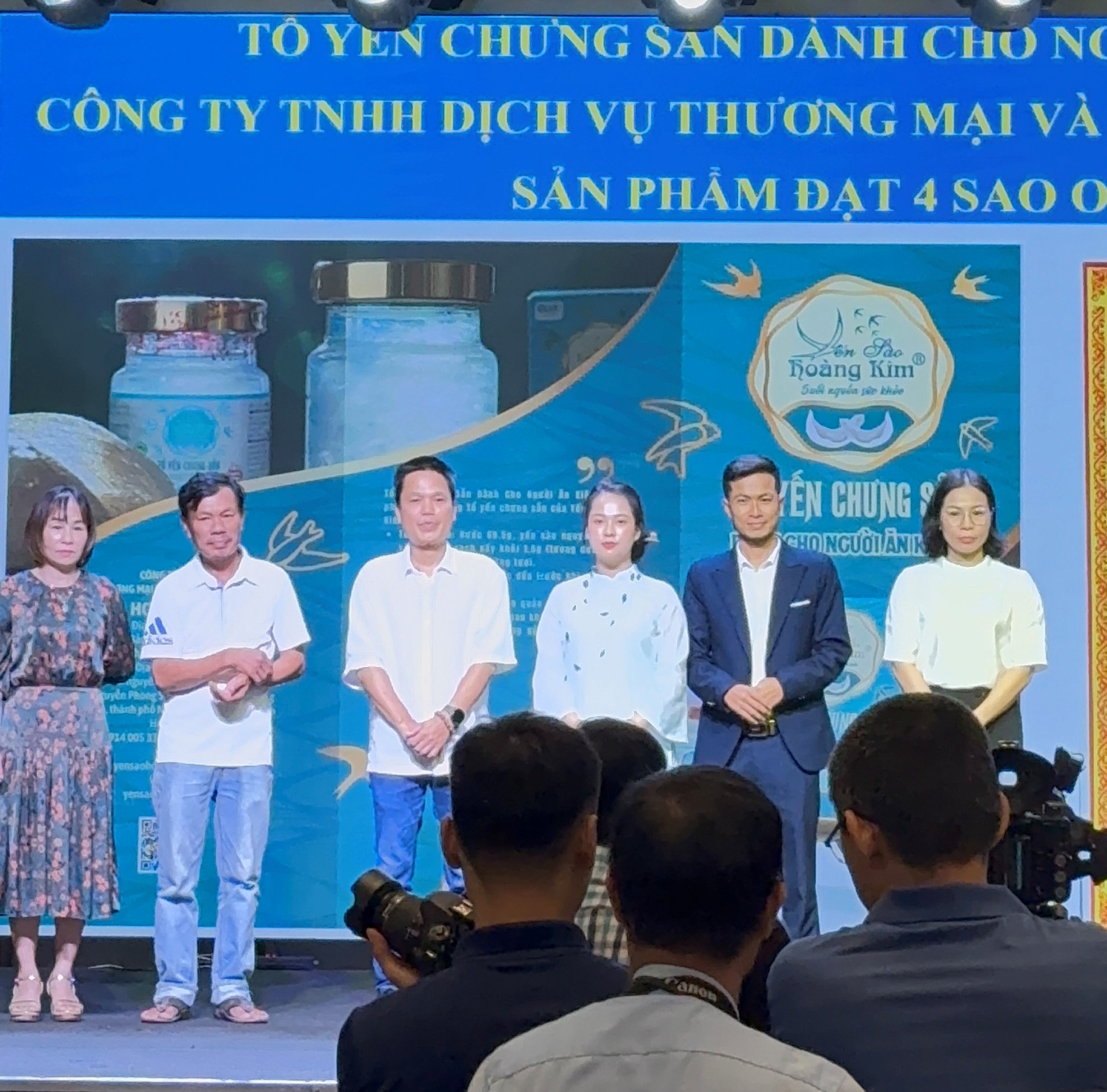 Khánh Hòa: Yến Sào Hoàng Kim nhận chứng nhận OCOP 4 sao IMG_2716(1).jpg