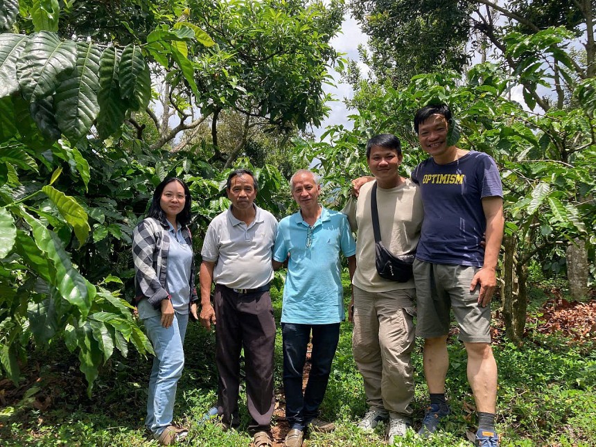 Lâm Đồng: Chủ thể OCOP cà phê mong người làm nghề giữ vững “cái tâm” giữa cơn bão giá Lâm Đồng: Chủ thể OCOP cà phê mong người làm nghề giữ vững “cái tâm” giữa cơn bão giá