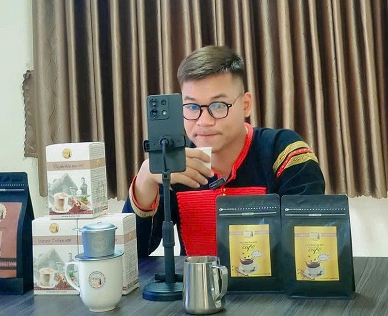 Nhiều đơn vị khởi nghiệp như Ê Đê Café đang đối mặt với nhiều rào cản trong bối cảnh hội nhập, nhưng doanh nghiệp tin tưởng nhà nước sẽ có những biện pháp kịp thời, giúp đỡ người làm nghề