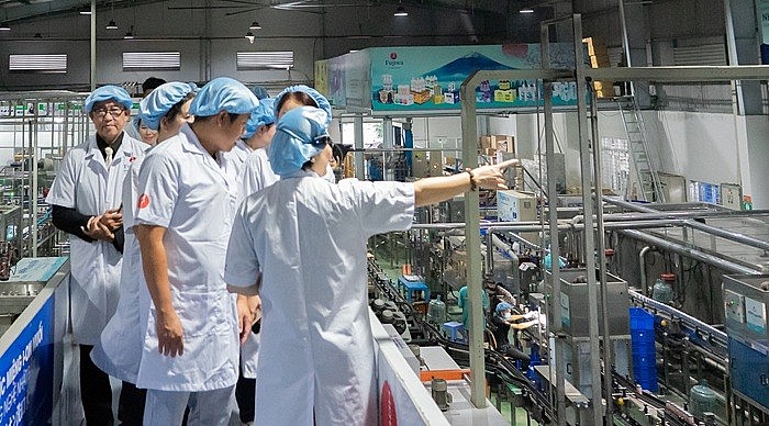 Tham quan nhà máy sản xuất nước điện phân ion kiềm của chủ thể OCOP TP. HCM