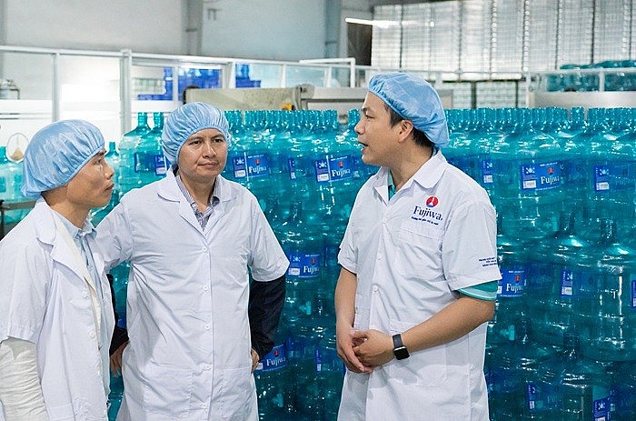 Tham quan nhà máy sản xuất nước điện phân ion kiềm của chủ thể OCOP TP. HCM