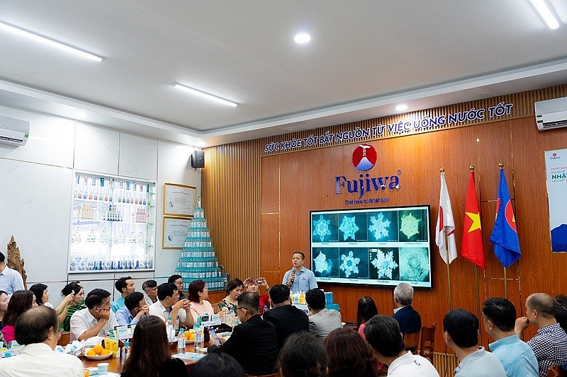 Tham quan nhà máy sản xuất nước điện phân ion kiềm của chủ thể OCOP TP. HCM