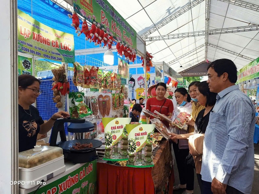 Hiện nay, khô cá Đồng Tháp vượt ra khỏi phạm vi địa phương, trở thành đặc sản được ưa chuộng trên khắp cả nước