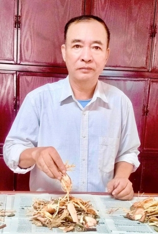 luong y nguyen van loan niem vui lon dieu tri cho nhieu nguoi khoi benh