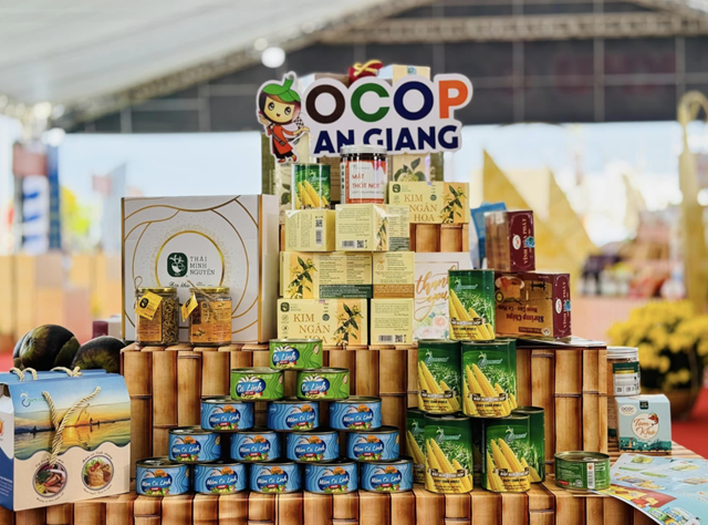 Các sản phẩm OCOP đang mang lại hiệu quả kinh tế cho cả người sản xuất và người tiêu dùng.vốn cho sản phẩm OCOP vươn xa. Ảnh: VGP