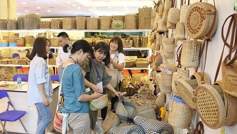 nghe an can co giai phap ve khai thac quy hoach vung nguyen lieu ben vung phuc vu nganh thu cong my nghe