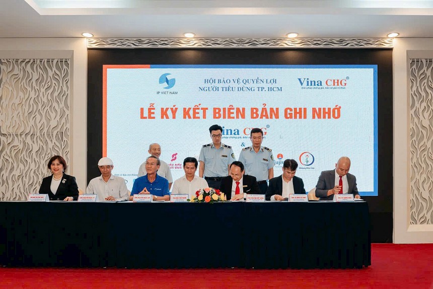 Công Ty Cổ Phần Phát Triển Khoa Học Công Nghệ Vina ký kết biên bản ghi nhớ với Công ty TNHH thời trang Nón Sơn, Tập đoàn quốc tế Á Châu, Yến sào Nha Trang Công Ty Cổ Phần Phát Triển Khoa Học Công Nghệ Vina ký kết biên bản ghi nhớ với Công ty TNHH thời trang Nón Sơn, Tập đoàn quốc tế Á Châu, Yến sào Nha Trang